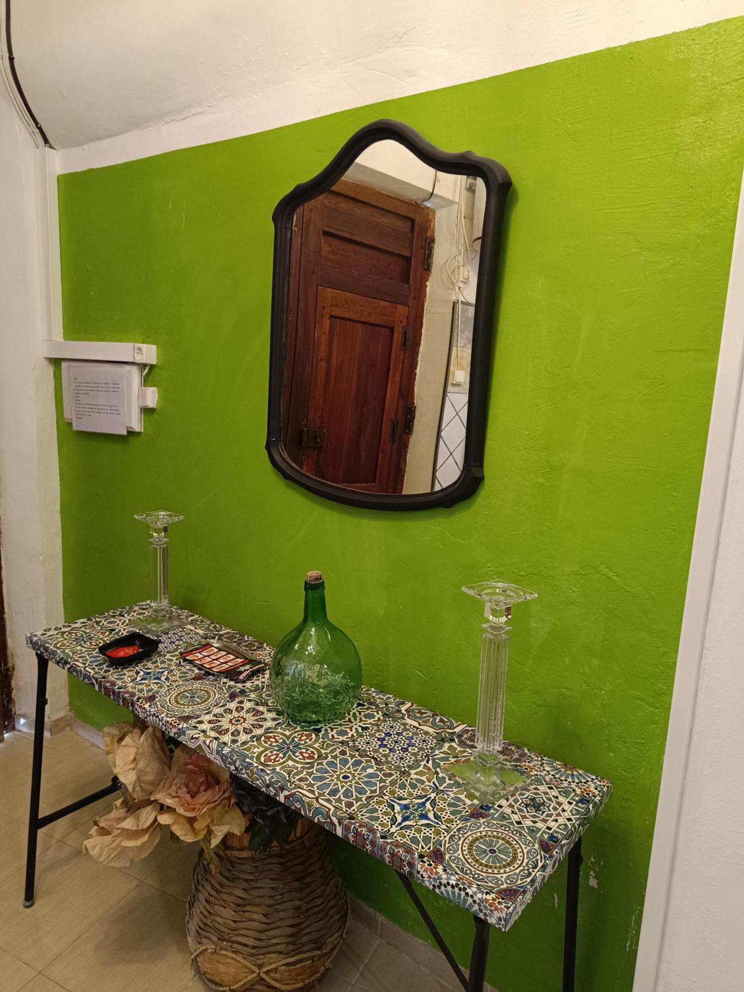 Casa En El Centro Del Pueblo De *